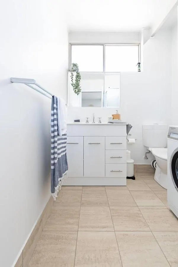 Apartamento Scandi Beach Breeze Minutes From Glenelg Beach Adelaida Australia